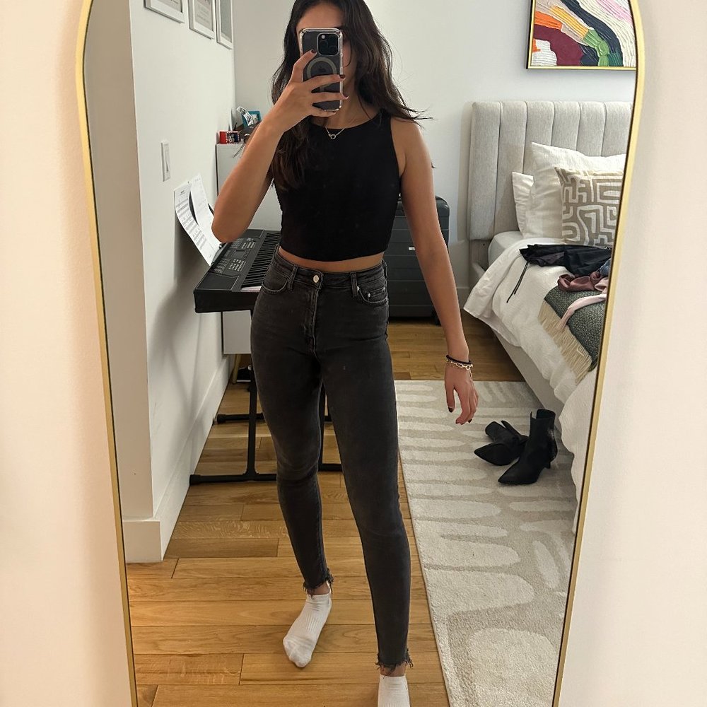 Zara Skinny Ankle Fray Jeans